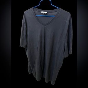 AG men's vee black XL tee EUC